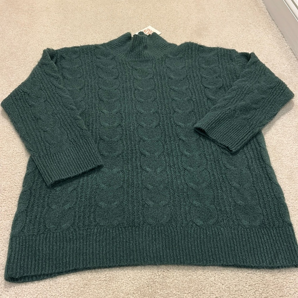 Women’s Green Sweater